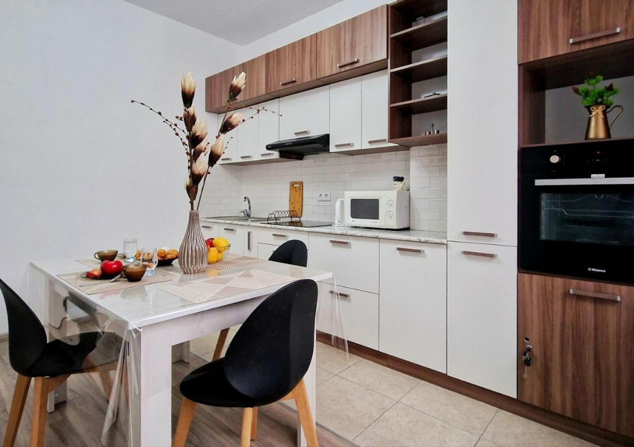 высота полета Apartment *